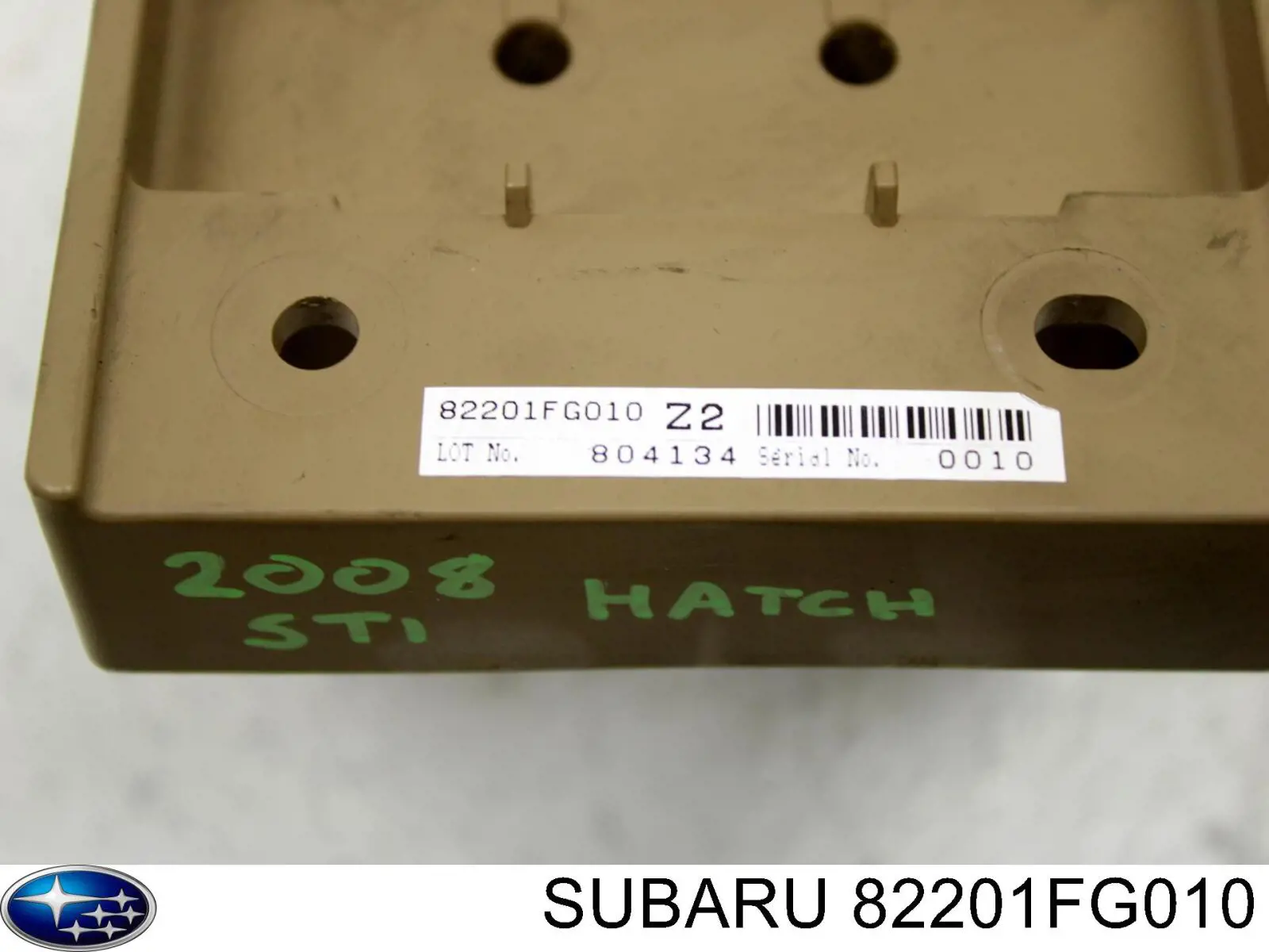 Блок предохранителей задний салонный Subaru 82201FG010 цена, от 12.73 USD