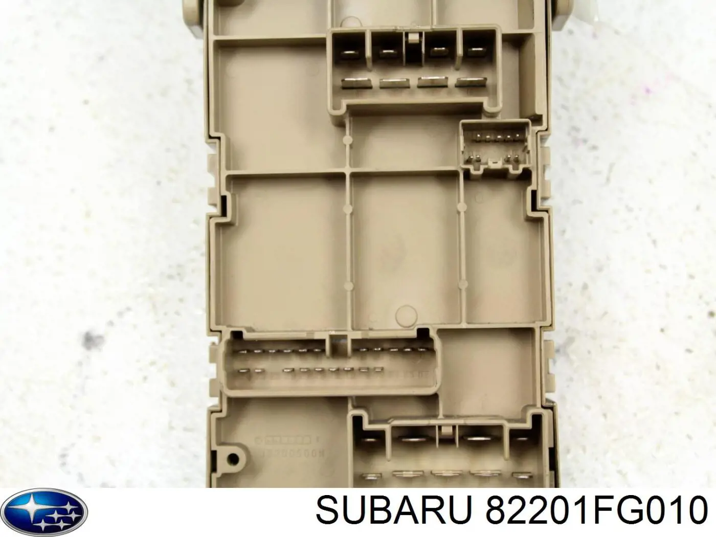 Купить 82201FG010 Subaru Блок предохранителей задний салонный