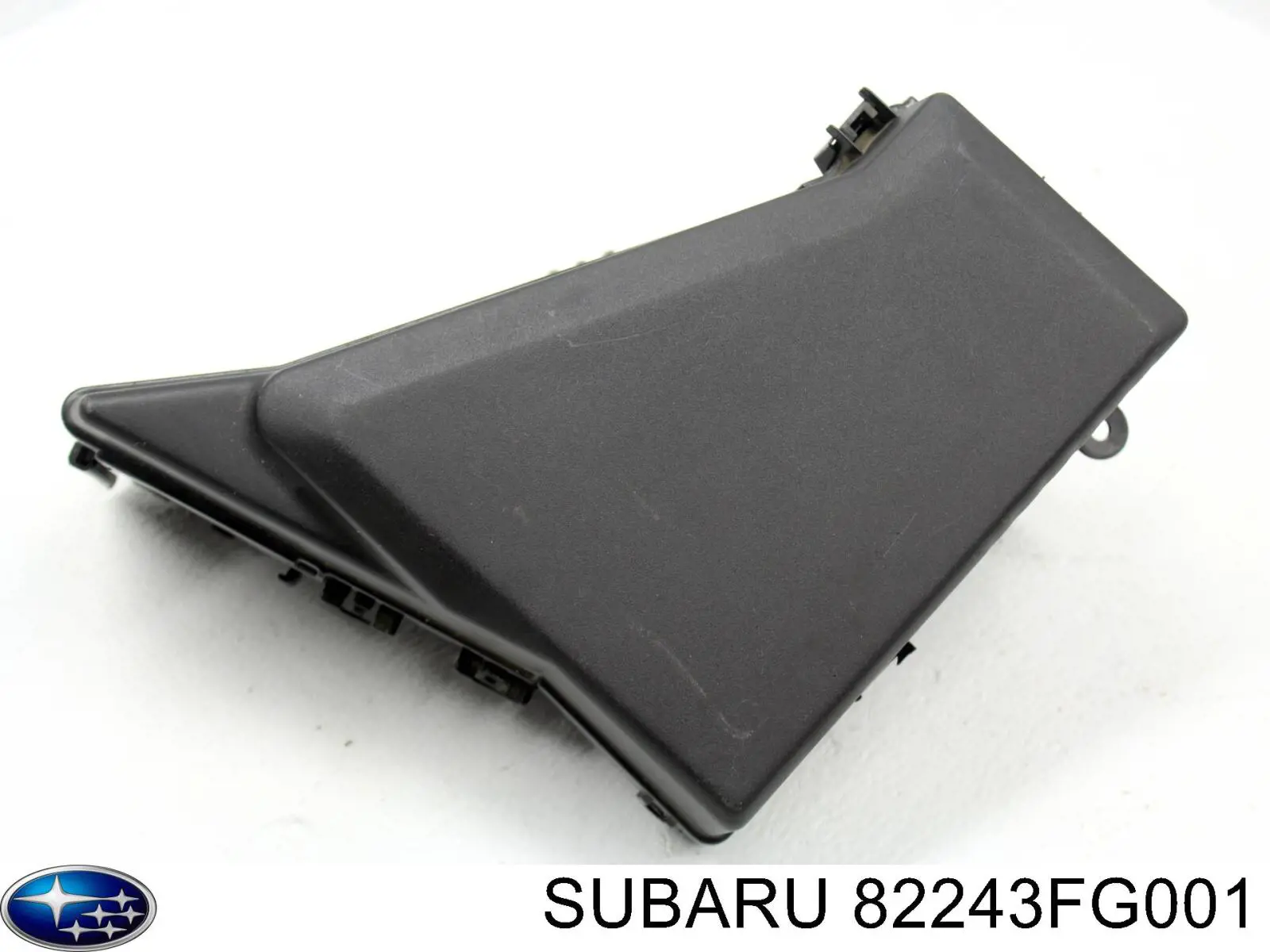  82243FG001 Subaru