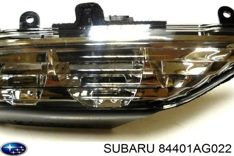 Указатель поворота зеркала правый 84401AG022 Subaru