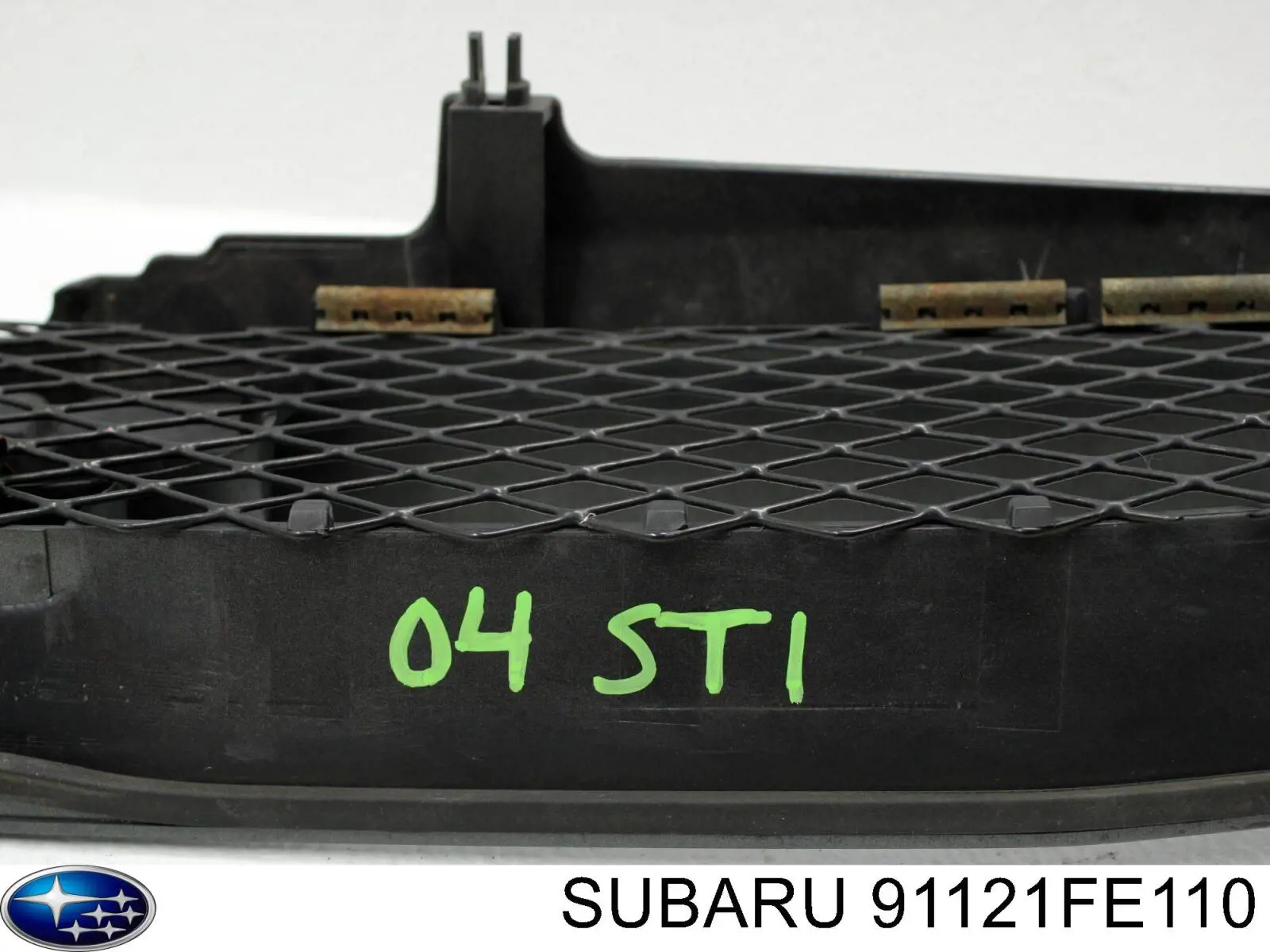 Решетка Subaru 91121FE110