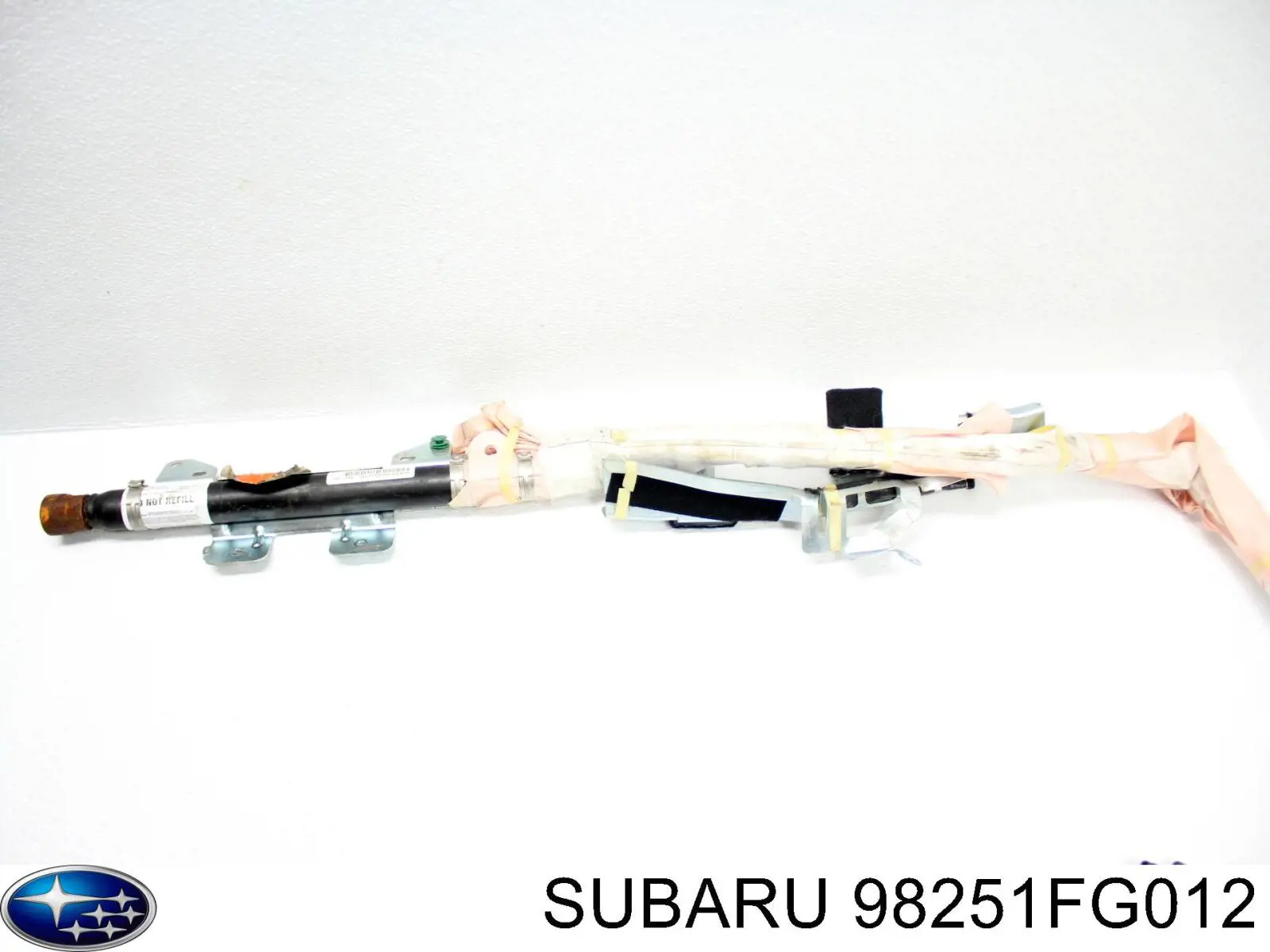 Купить 98251FG010 Subaru Шторка боковая, левая