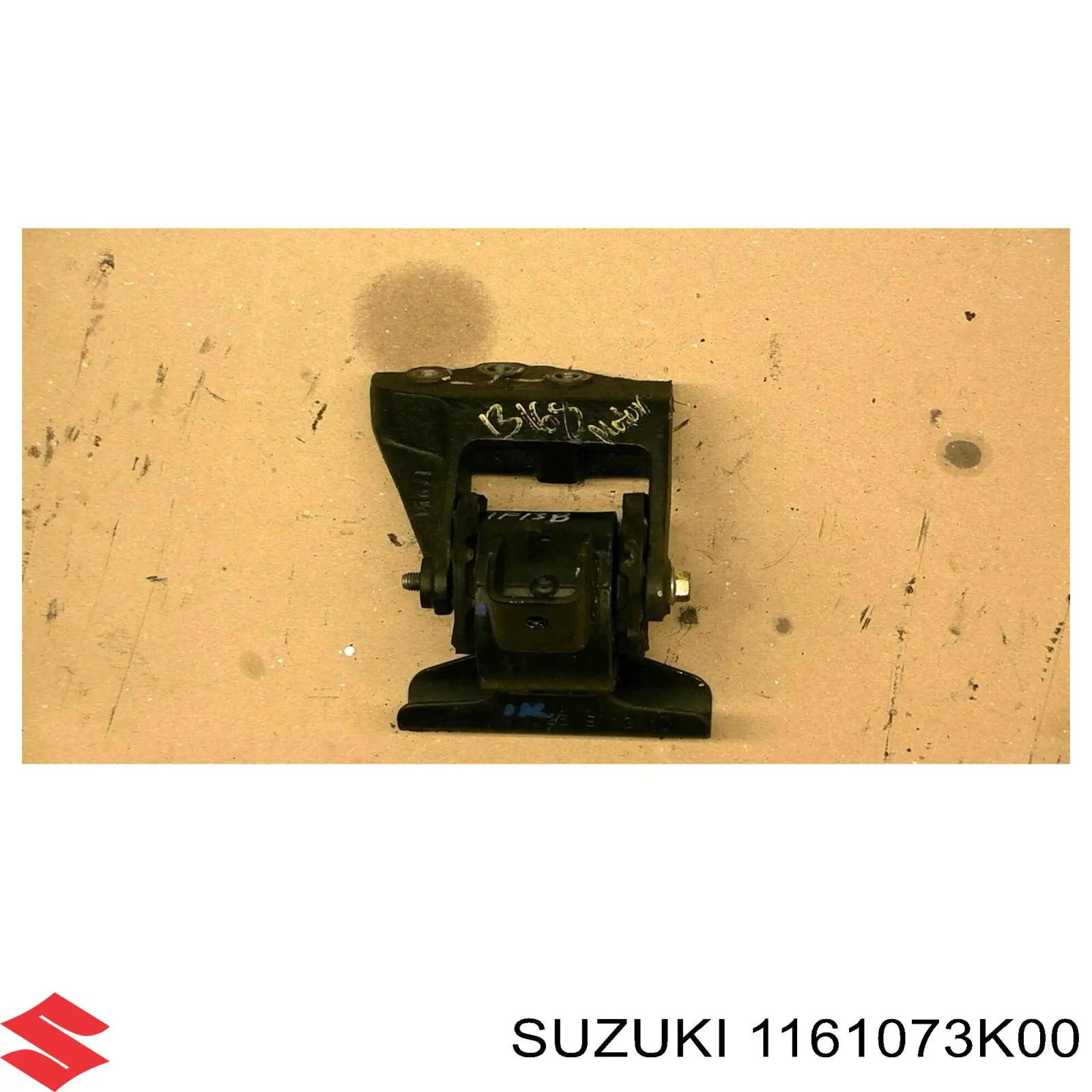 Купить 1161062J01 Suzuki Правая опора двигателя