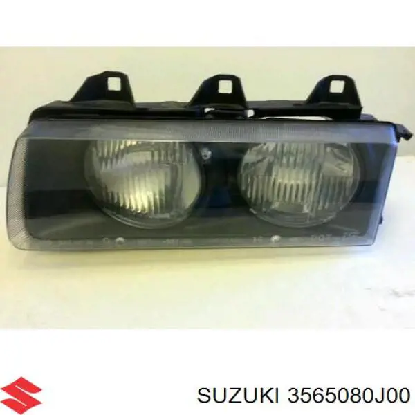 Фонарь задний правый на Suzuki SX4 