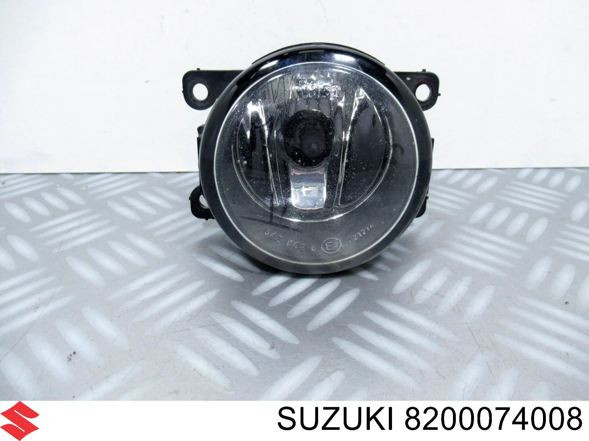 Противотуманки 8200074008 Suzuki