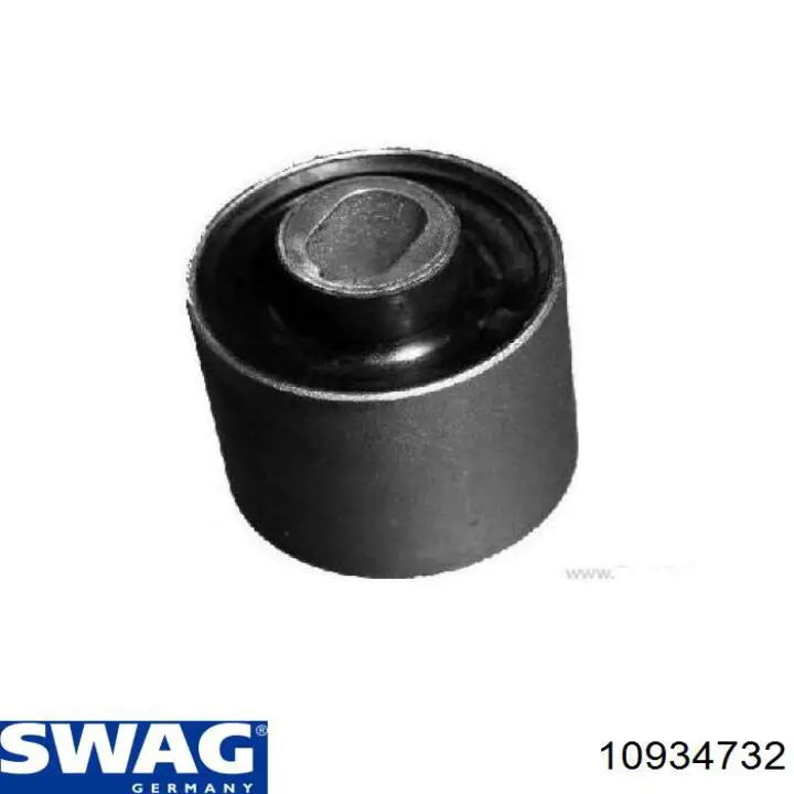 Сайлентблок верхнего переднего рычага Swag 10934732