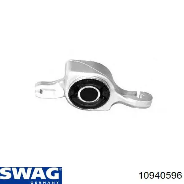 Сайлентблок переднего нижнего рычага Swag 10940596