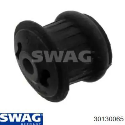 Сайлентблок (подушка) передней балки (подрамника) Swag 30130065