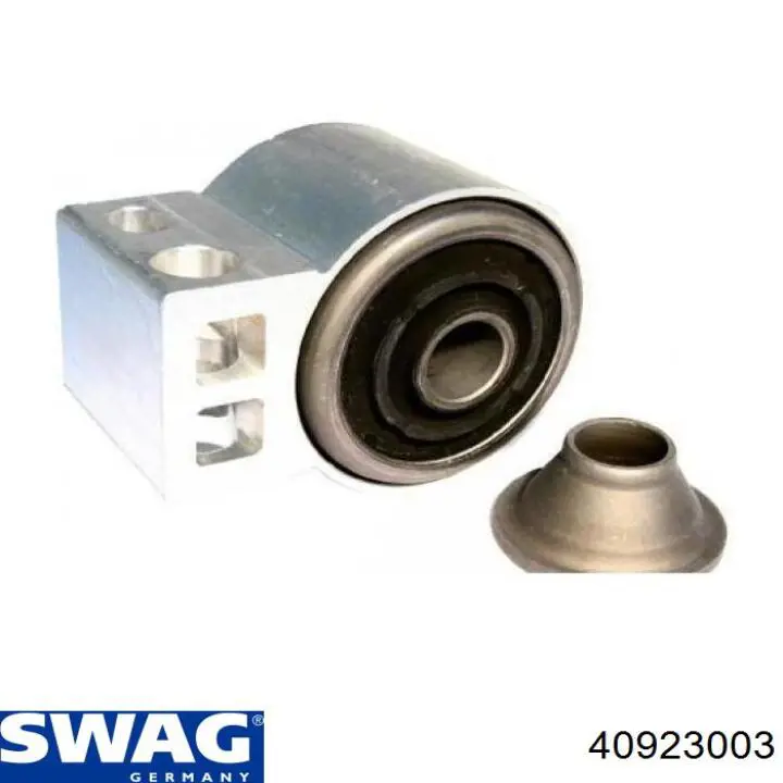 Сайлентблок переднего нижнего рычага Swag 40923003