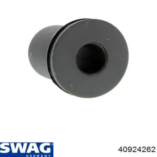 Сайлентблок переднего нижнего рычага Swag 40924262