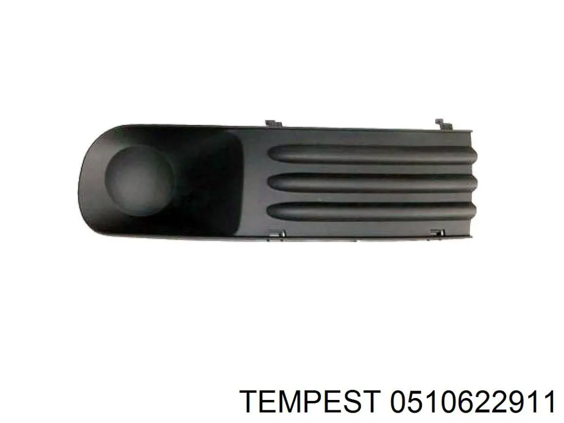 Заглушка (решетка) противотуманных фар бампера переднего левая TEMPEST 0510622911