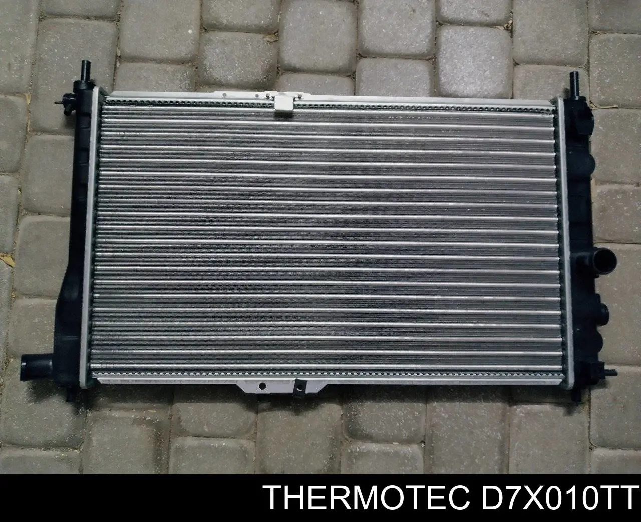 Радиатор D7X010TT Thermotec