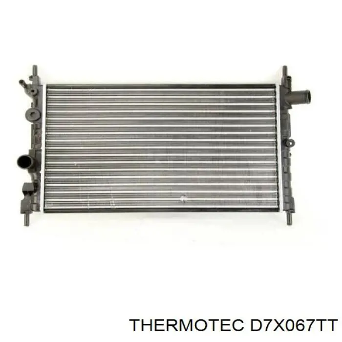 Радіатор охолодження двигуна D7X067TT Thermotec