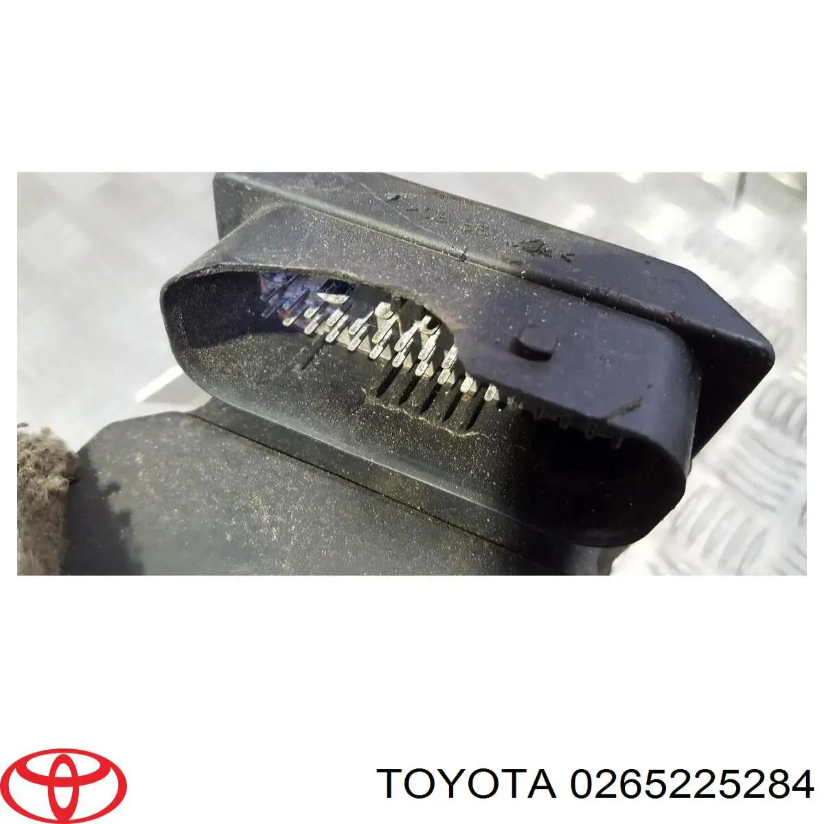Блок управления АБС  Toyota 0265225284