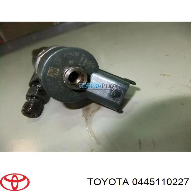 2367033040 Bosch Топливные форсунки
