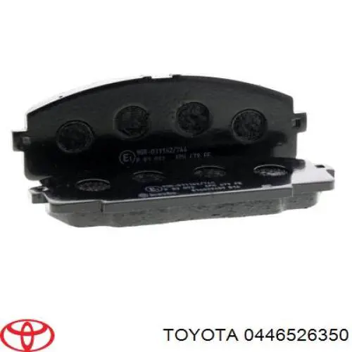 Передние тормозные колодки 0446526350 Toyota