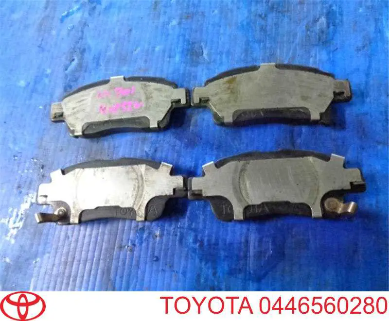 Тормозные колодки Toyota 0446560280