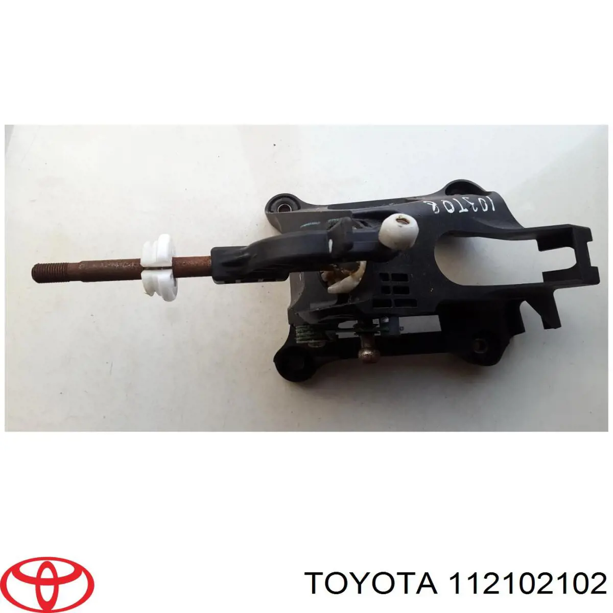 Клапанная крышка 112102102 Toyota
