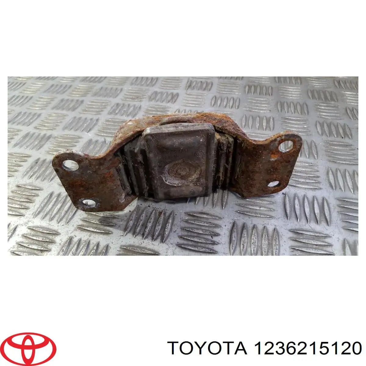 Подушка (опора) двигателя левая (сайлентблок) 1236215120 Toyota