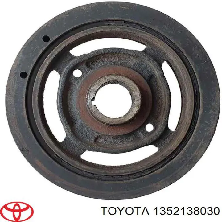 1352138030 Toyota звездочка-шестерня привода коленвала двигателя