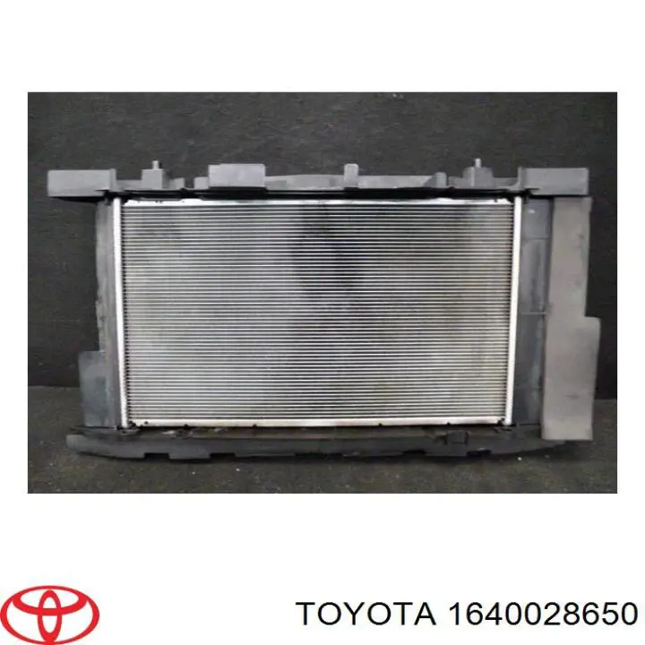 1640037250 Toyota Радиатор охлаждения двигателя