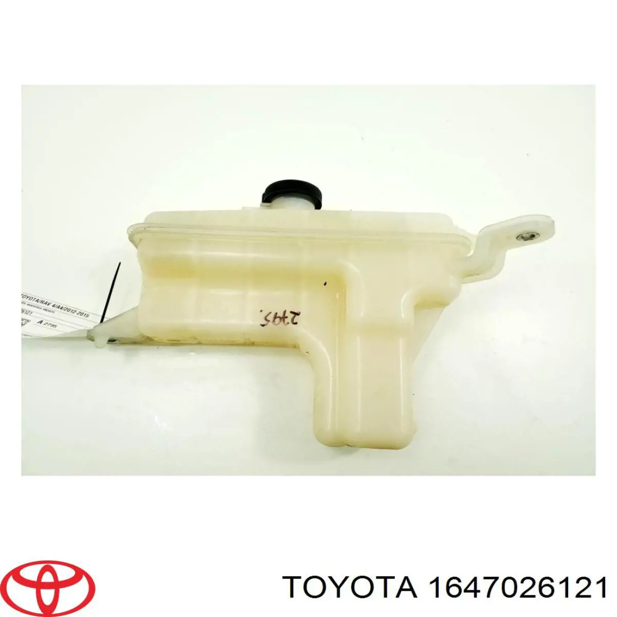 Бачок системы охлаждения расширительный на Toyota RAV4 III 