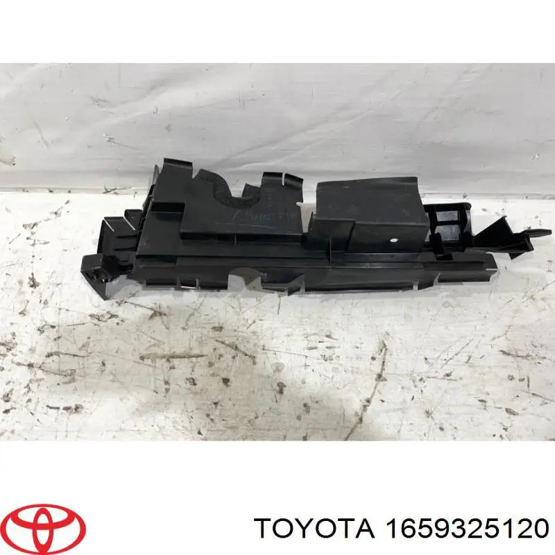 Conduto de ar (defletor) direito do radiador para Toyota RAV4 (A5)
