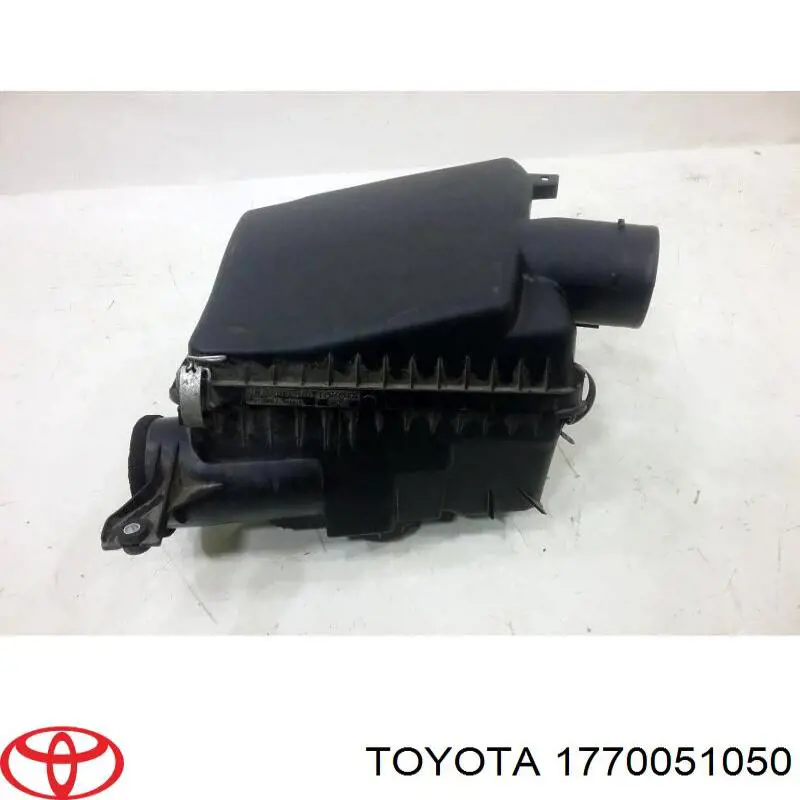 Корпус повітряного фільтра 1770051050 Toyota