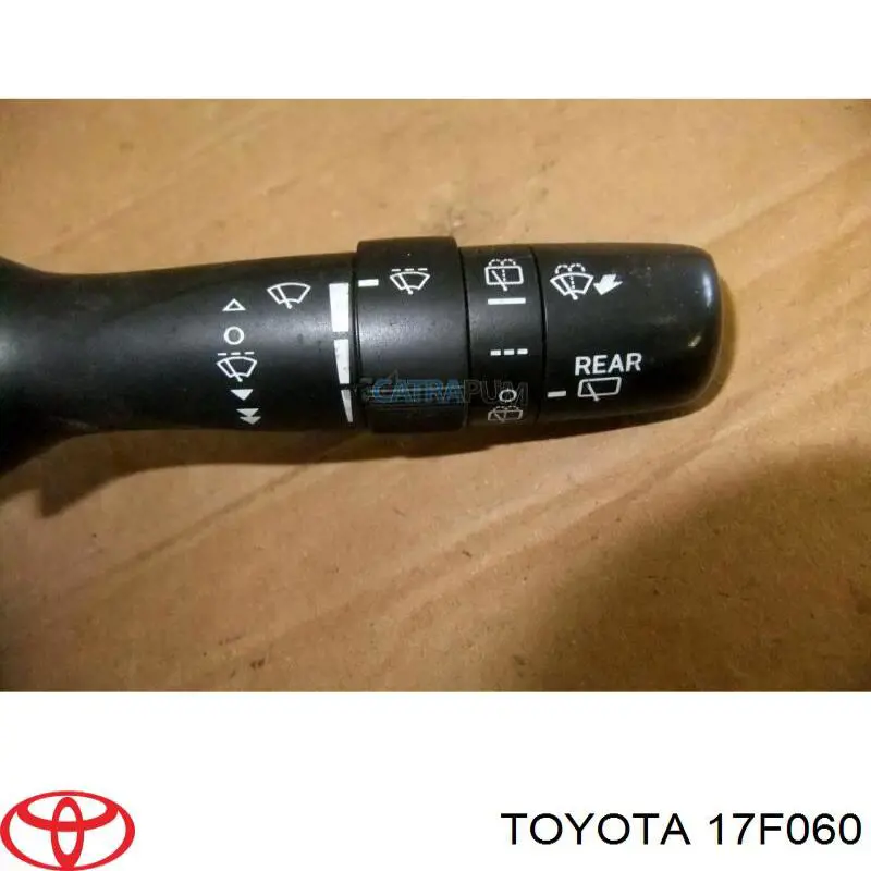 Правый подрулевой переключатель 17F060 Toyota