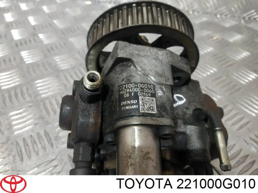 Топливный насос высокого давления Тойота Королла E12U (Toyota Corolla)