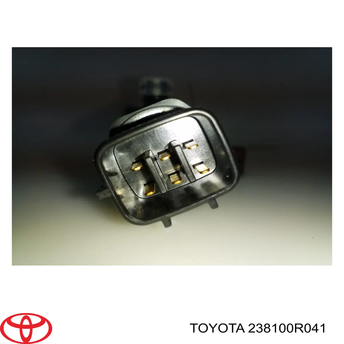 Распределитель топлива (рампа) Toyota 238100R041 цена, от 19.75 USD