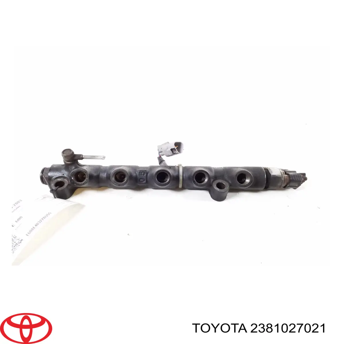 2381027021 Toyota distribuidor de combustível (rampa)