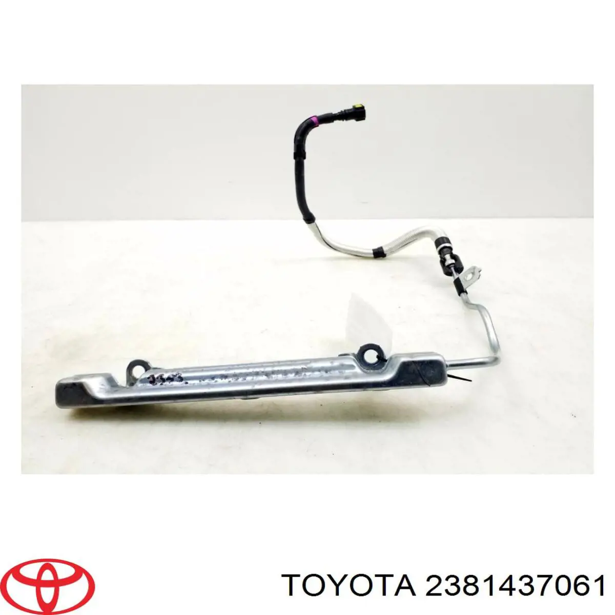 2381437061 Toyota Топливная рампа