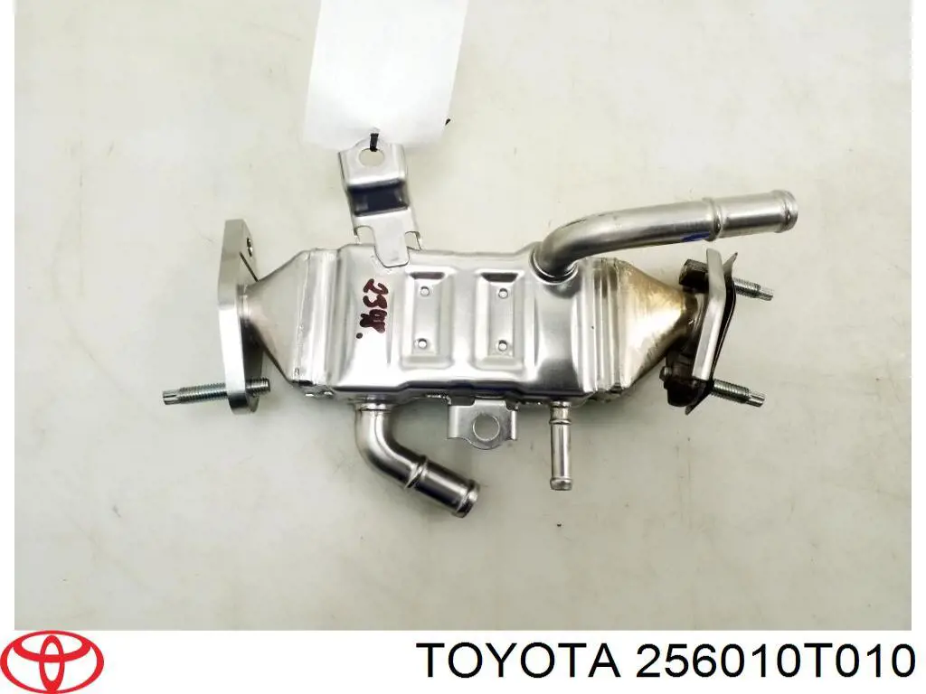 256010T010 Toyota 