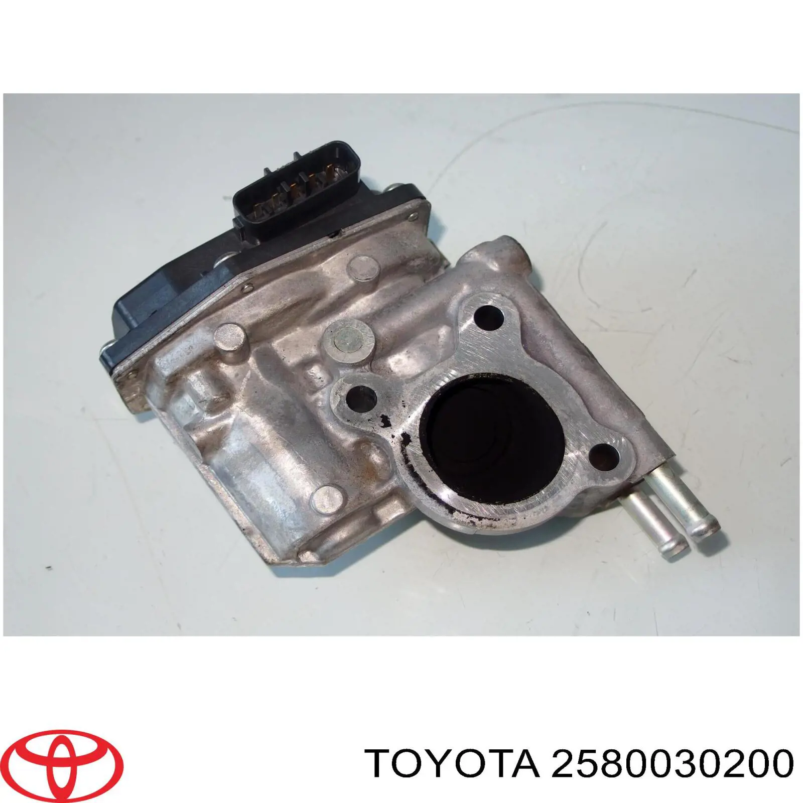 Клапан EGR рециркуляции газов на Toyota HILUX 