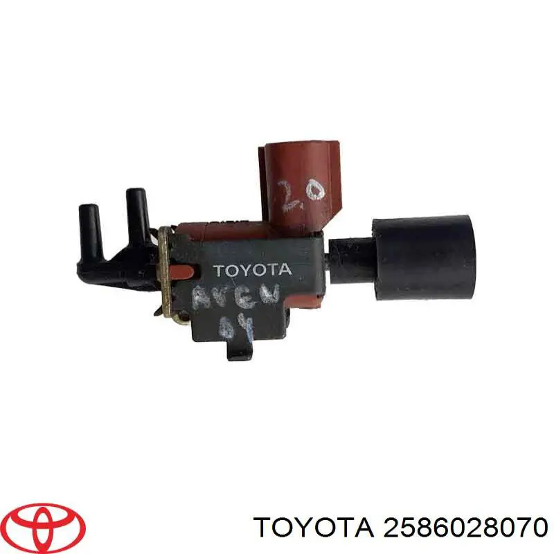 Переключающий клапан регулятора заслонок впускного коллектора на Toyota Avensis T25