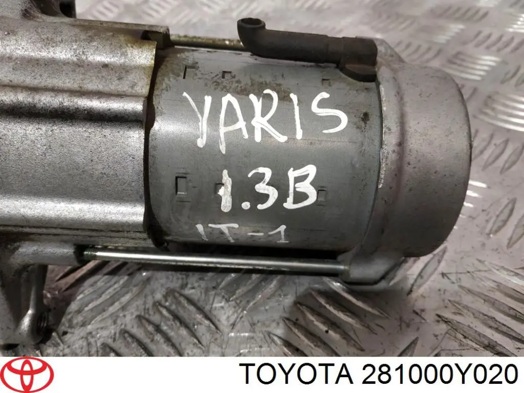 281000Y020 Toyota стартер