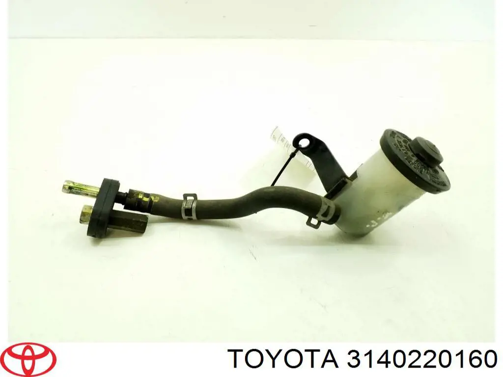 Бачок главного цилиндра сцепления Toyota 3140220160