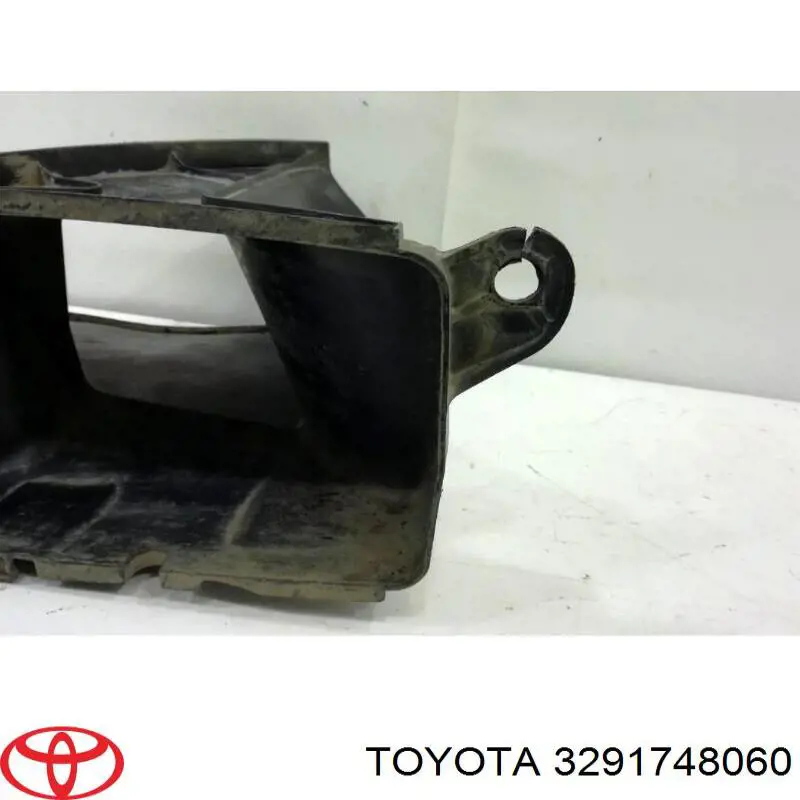 Диффузор радиатора АКПП 3291748060 Toyota