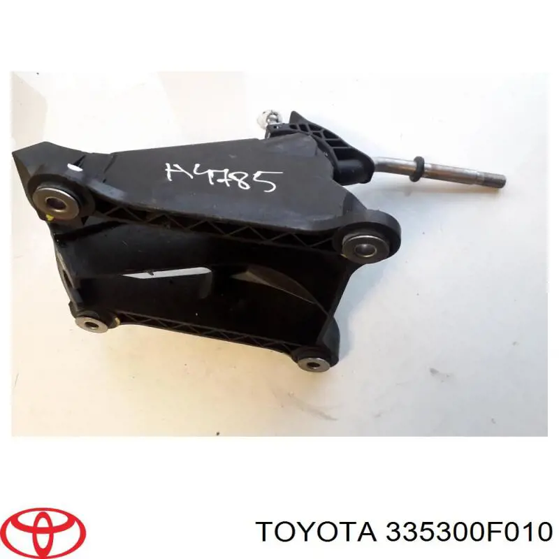 335300F010 Toyota Кулиса КПП