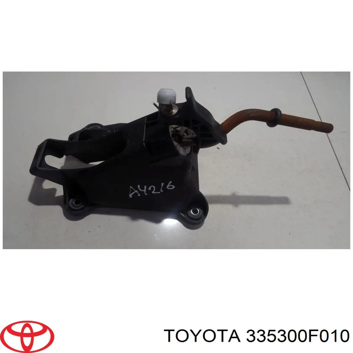 Купить 335300F010 Toyota Селектор коробки передач
