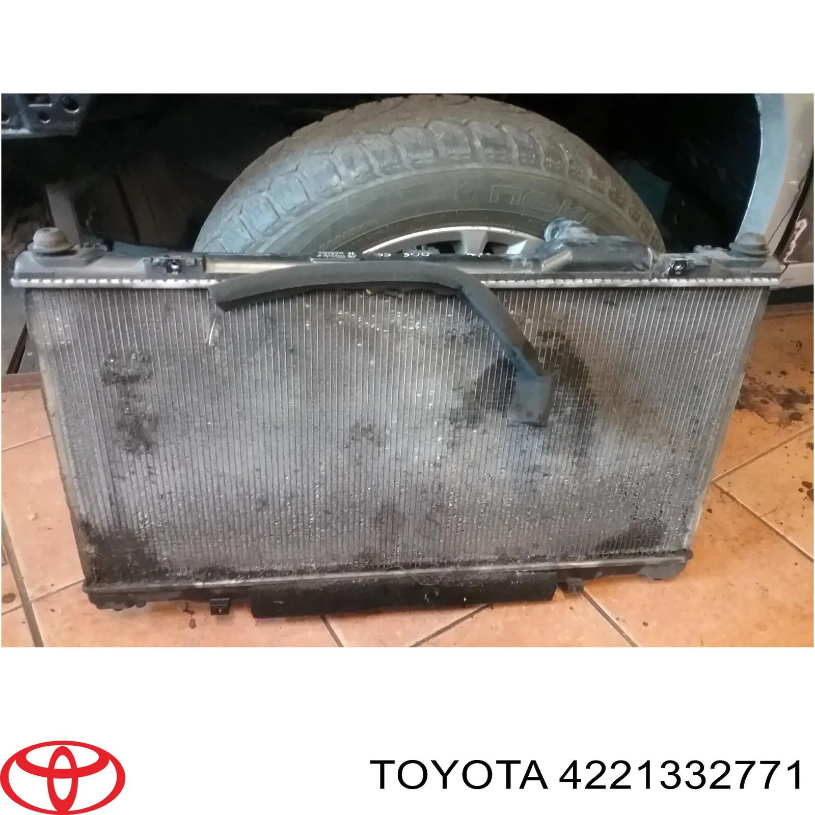 4221332771 Toyota 