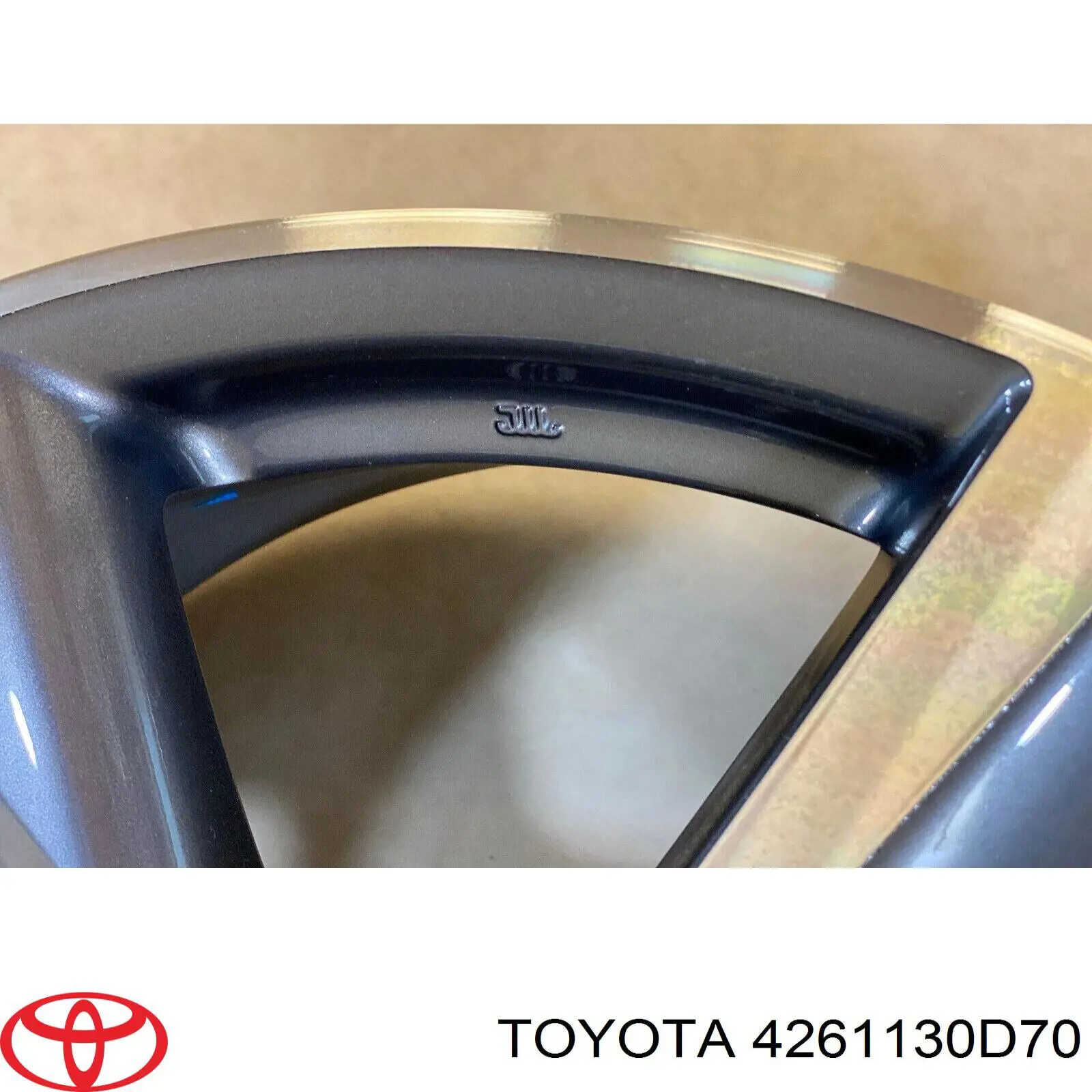 4261130D70 Toyota 