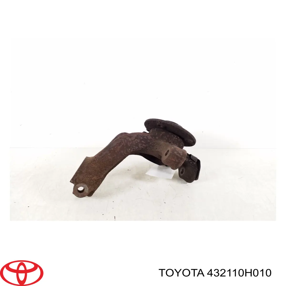 Цапфа (поворотный кулак) передний правый Toyota 432110H010 цена, от 62.08 USD