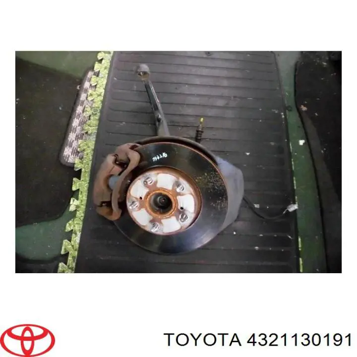 Цапфа передняя правая 4321130191 Toyota