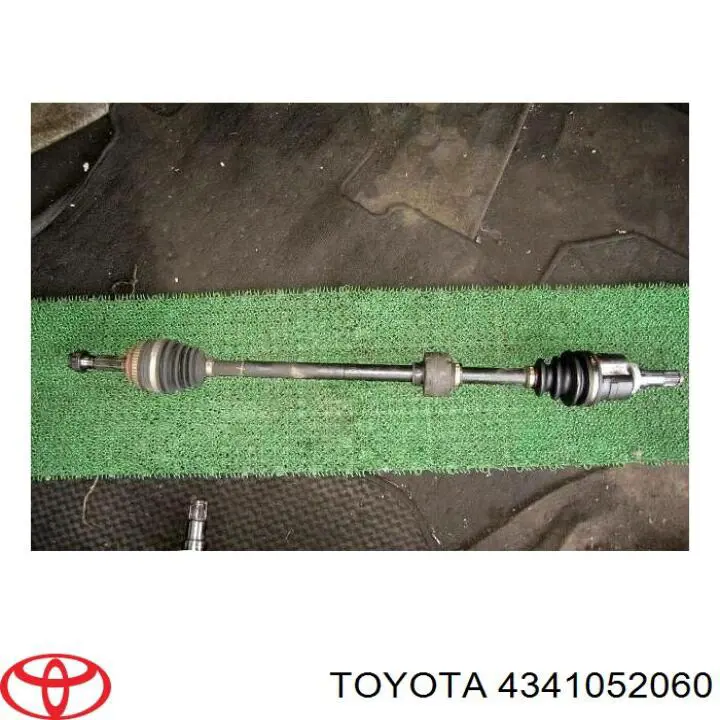 Правая полуось 4341052060 Toyota