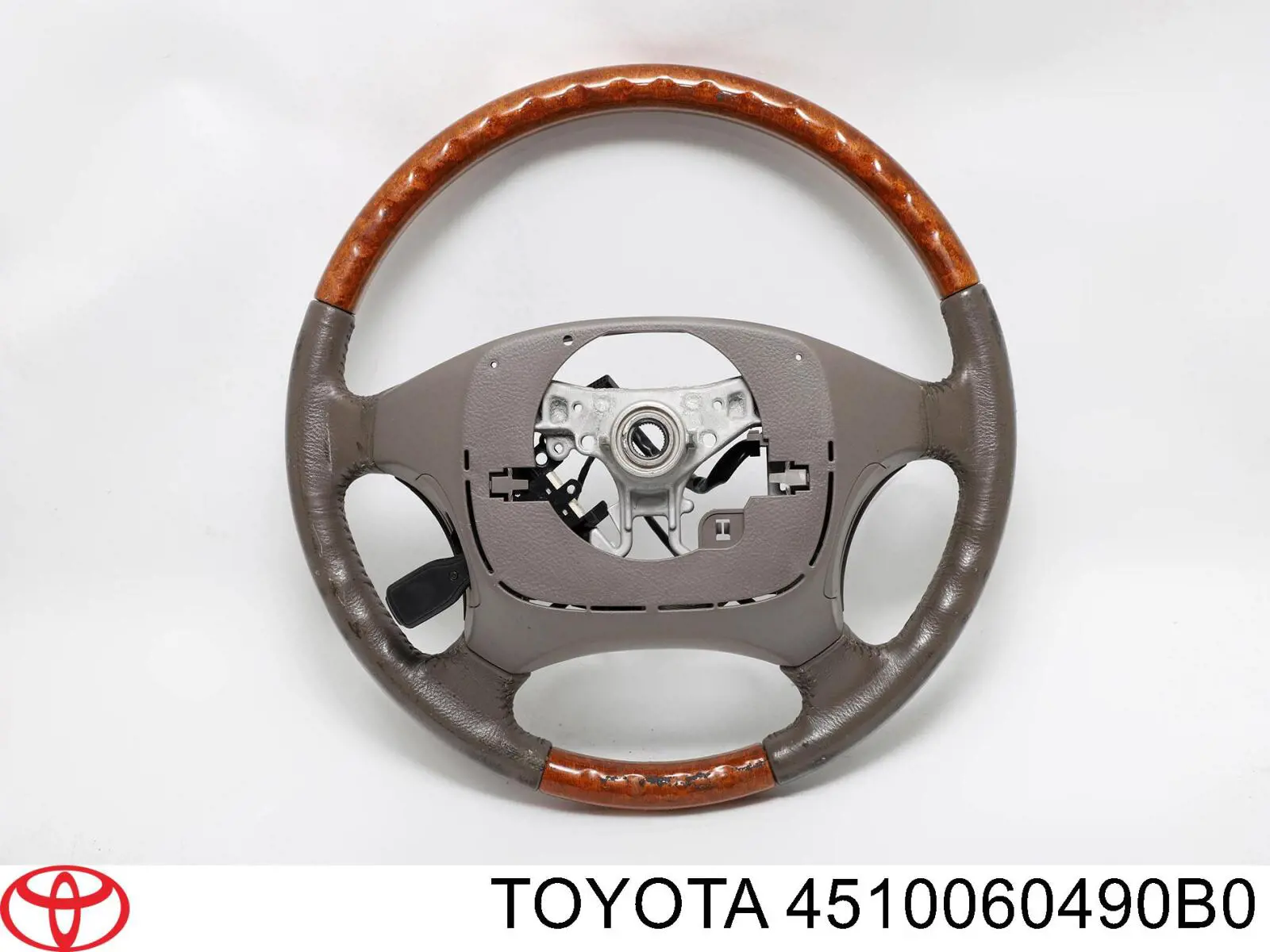 4510060490B0 Toyota Колесо рулевое