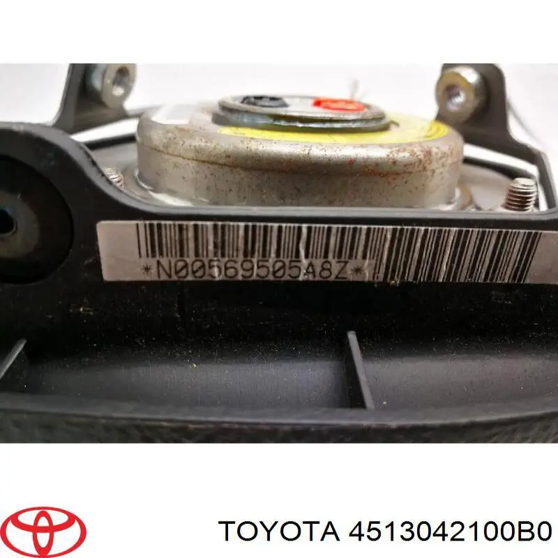 Подушка безопасности водителя 4513042100B0 Toyota