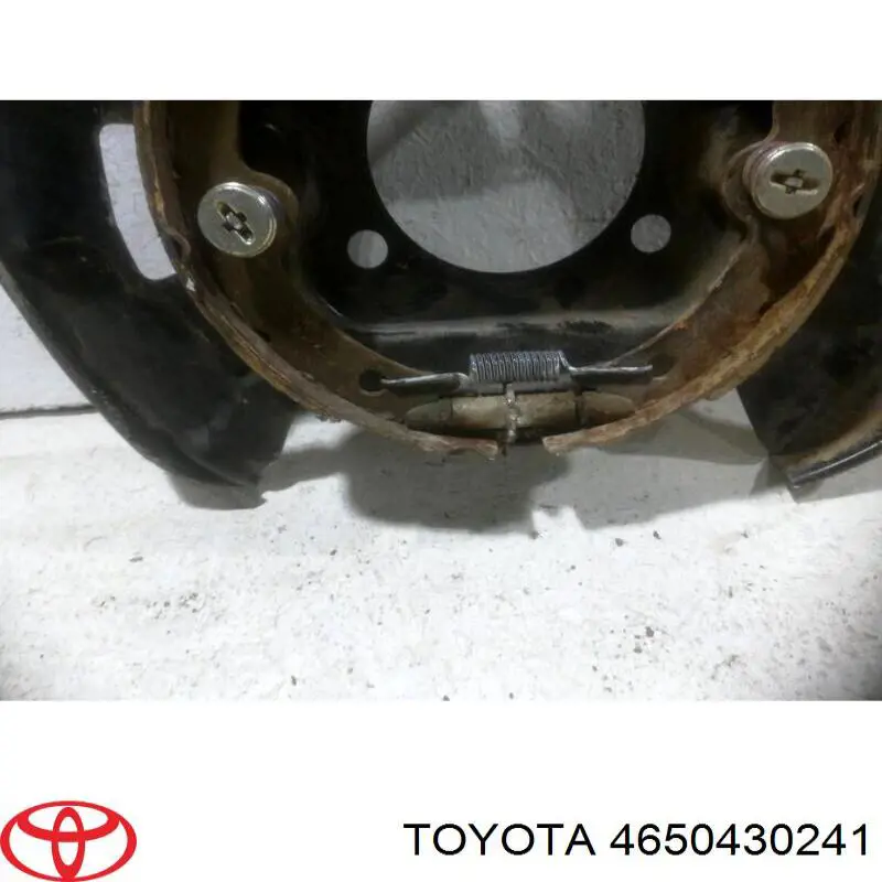 Щиток тормозного диска заднего левый Toyota 4650430241 цена, от 12.98 USD