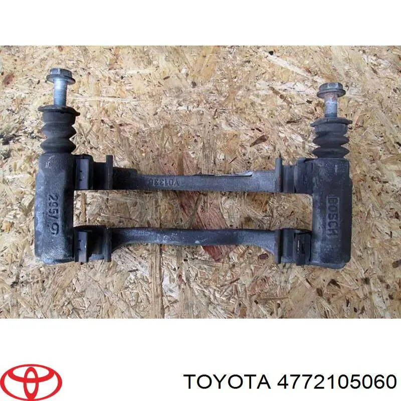 4772105060 TOYOTA Soporte, pinza de freno delantera original y equivalente
